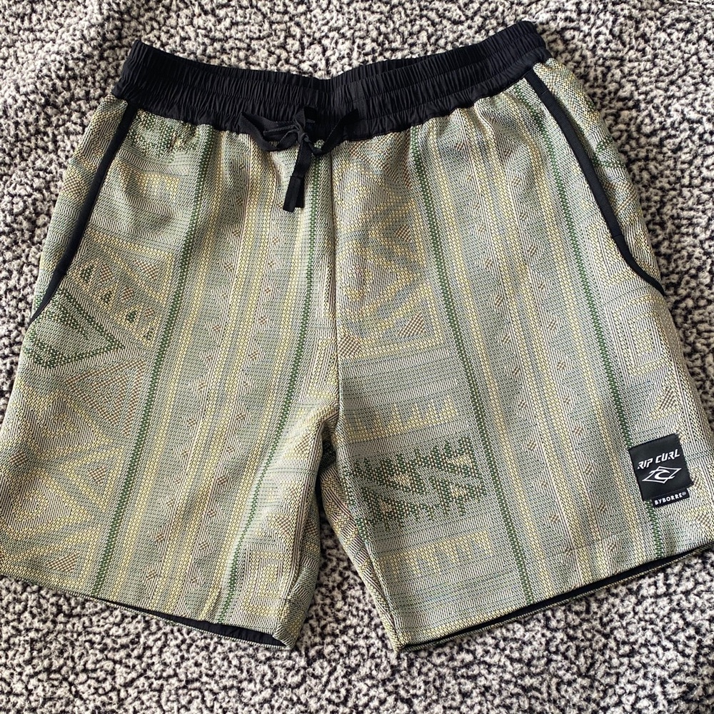 BYBORRE x Rip Curl Geometric Green and Black Jacquard Shorts RARE